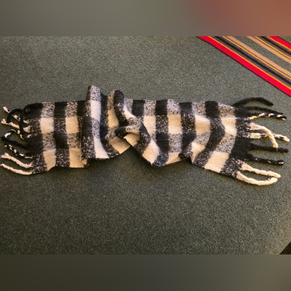 Plaid Black and White Scarf